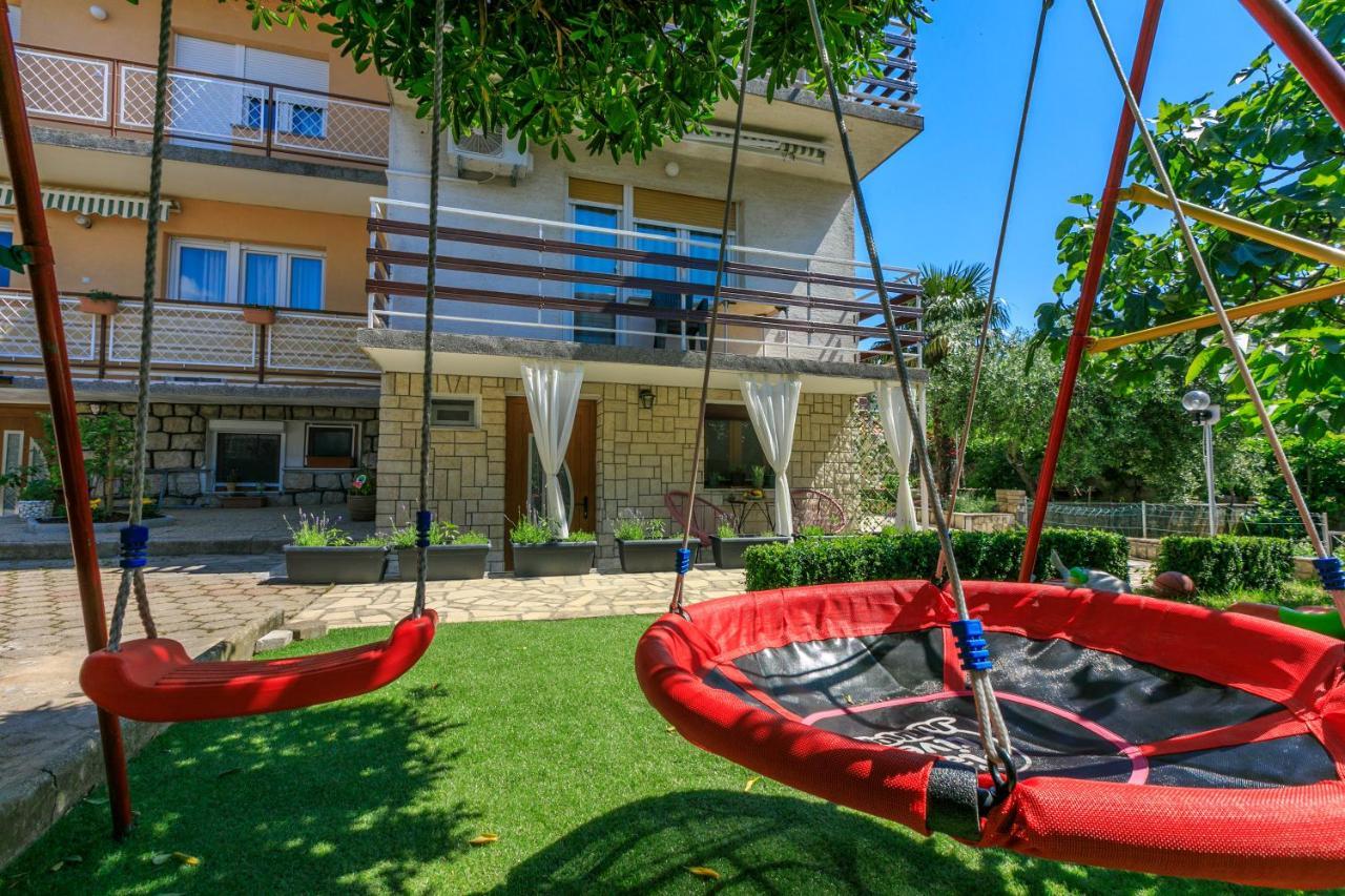 Apartments Kira Crikvenica Exterior photo